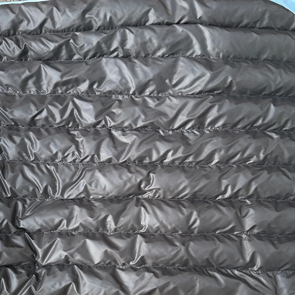 Ralph Lauren Quilted down puffer Jacket shawl in Gray with silver buckle M/L - Picture 7 of 7